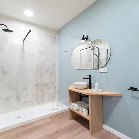 Turisticos Fatima, En El Centro De