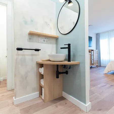 Turisticos Fatima, En El Centro De アパート ヴィーゴ