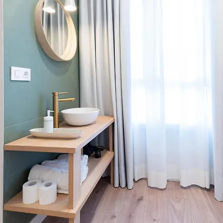 Turísticos Fátima, En El Centro De *