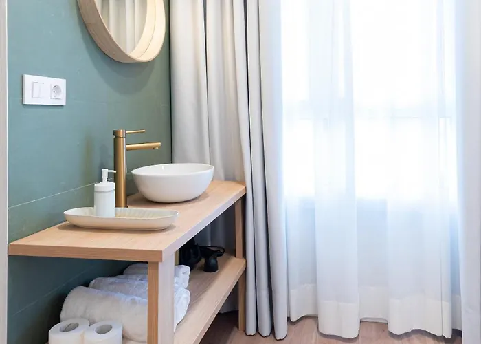 Turisticos Fatima, En El Centro De *