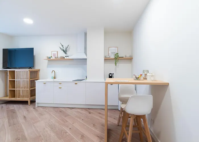 Turisticos Fatima, En El Centro De Daire *